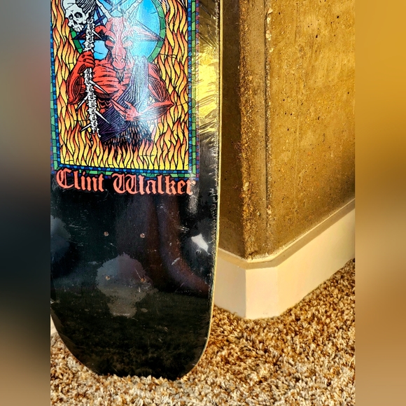 NWT FACTORY SEALED - Tony Hawk's BIRDHOUSE "Clint Walker" Skatedeck DEADSTOCK - Picture 4 of 11